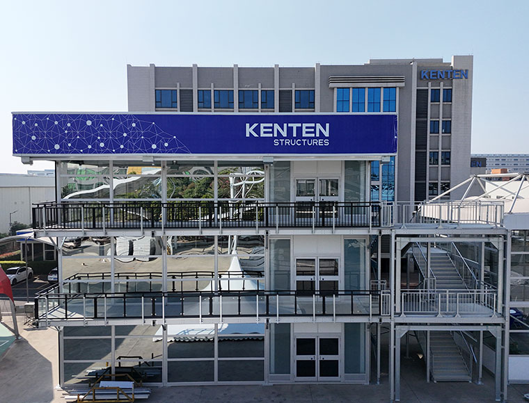 Triple Decker Structure